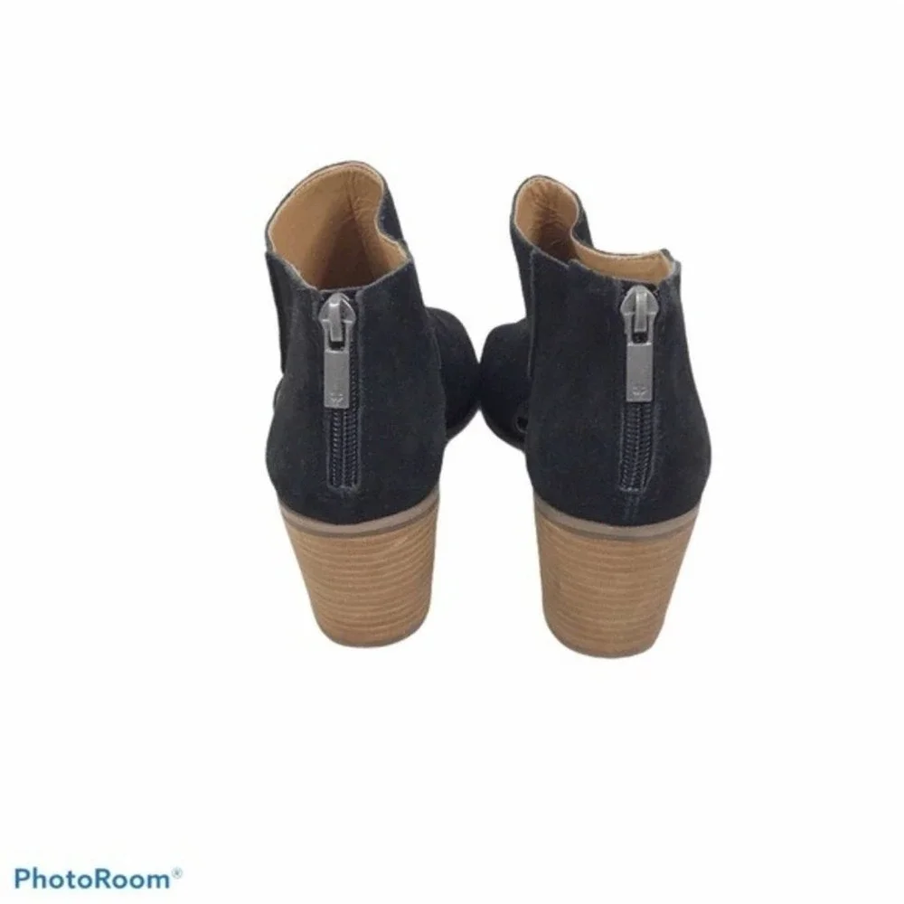 Lucky Brand Keight black suede booties size 6